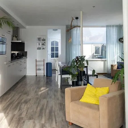 Duinzicht Comfortable Hotel 3*